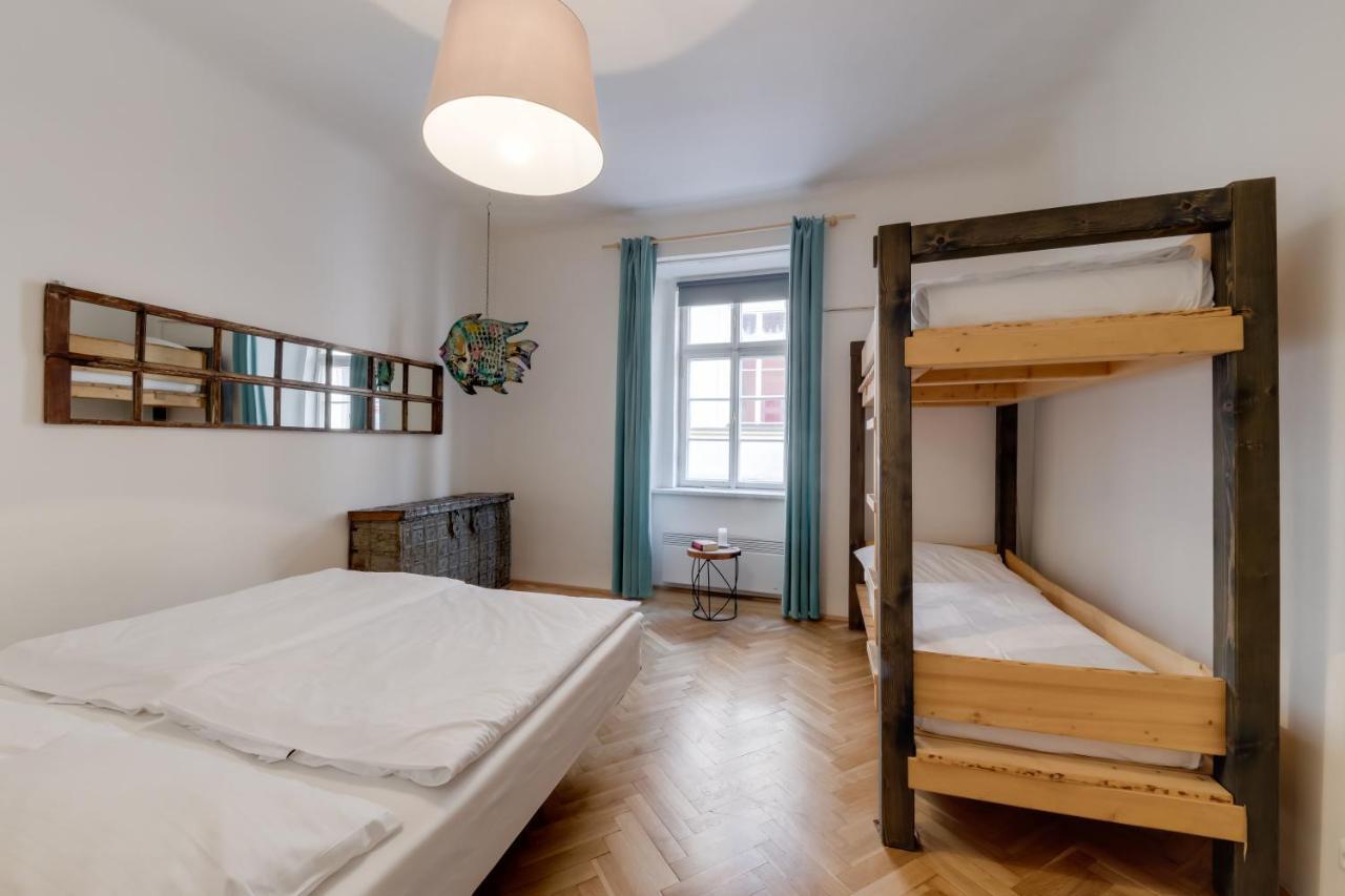 Apartament Curiosity *